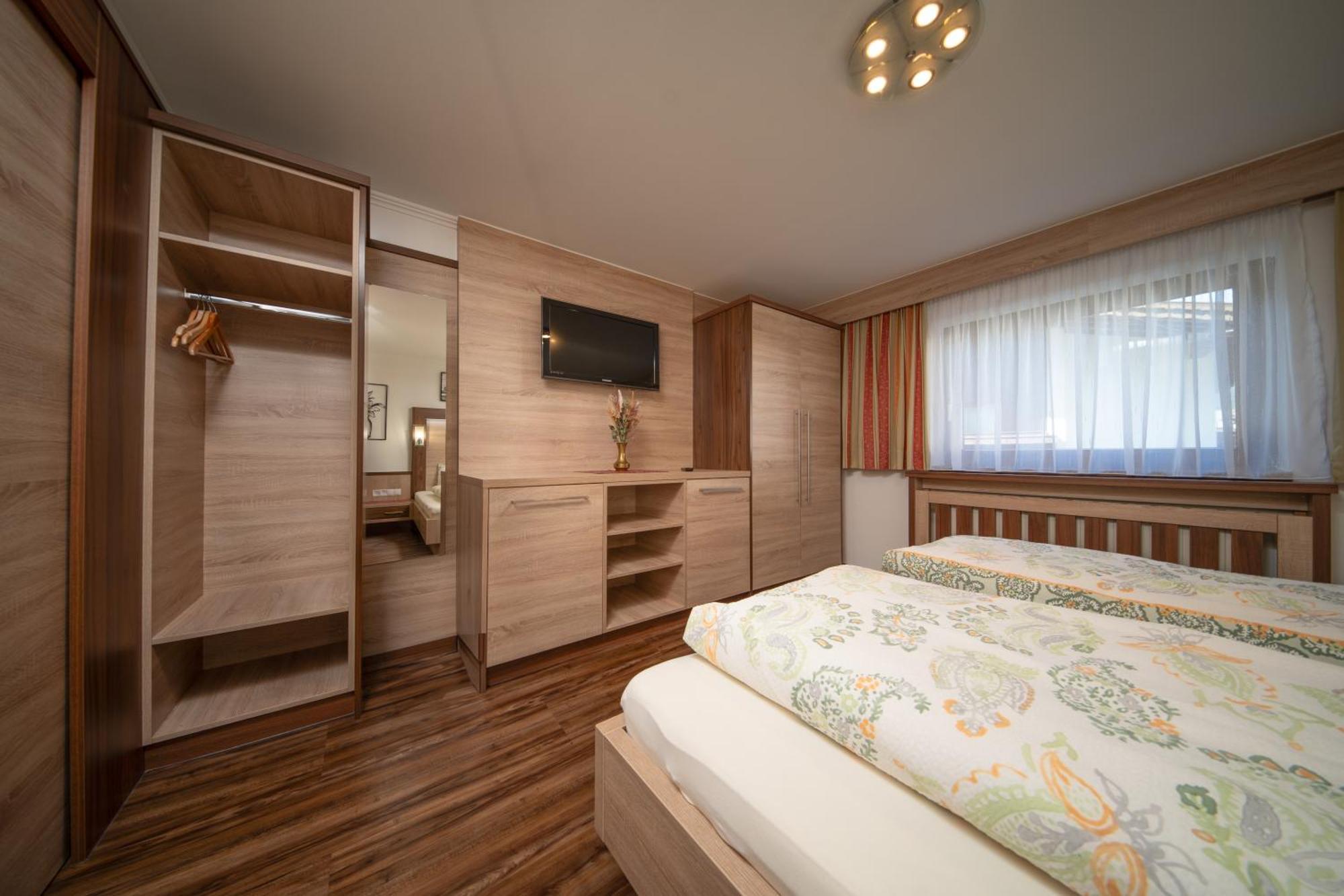 Apartamento Haus Alexander Längenfeld Exterior foto