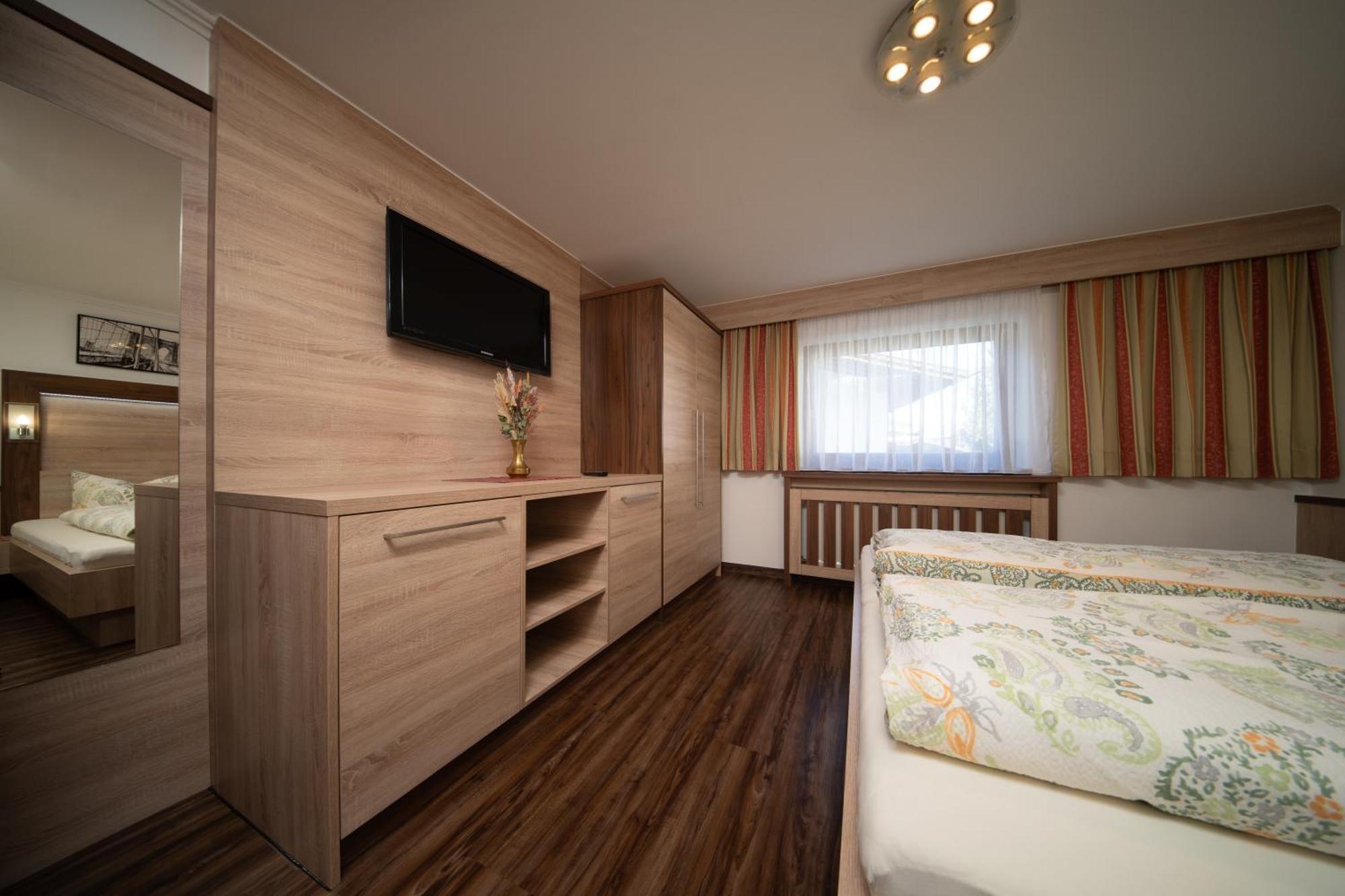 Apartamento Haus Alexander Längenfeld Exterior foto